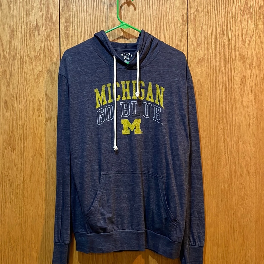 Michigan lightweight hoodie long sleeve T-shirt.